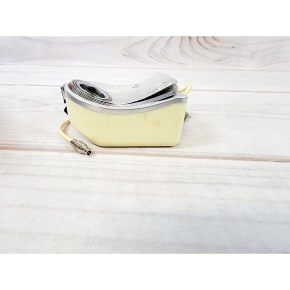 Vintage 60s Ferrania Flash in Original Case Made in Italy - Picture 7 of 14